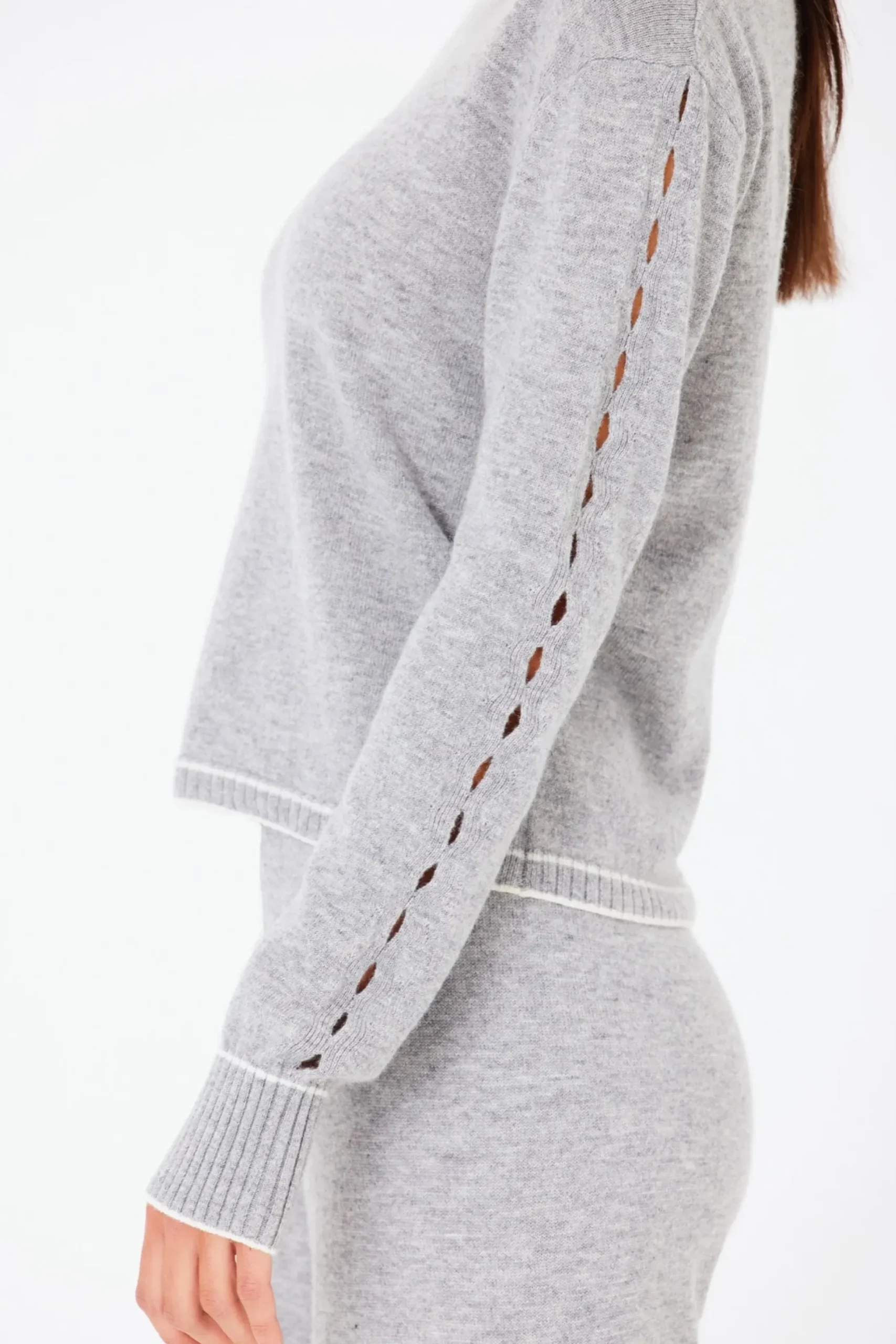 GIGI C Jacqueline Pullover| Lounge